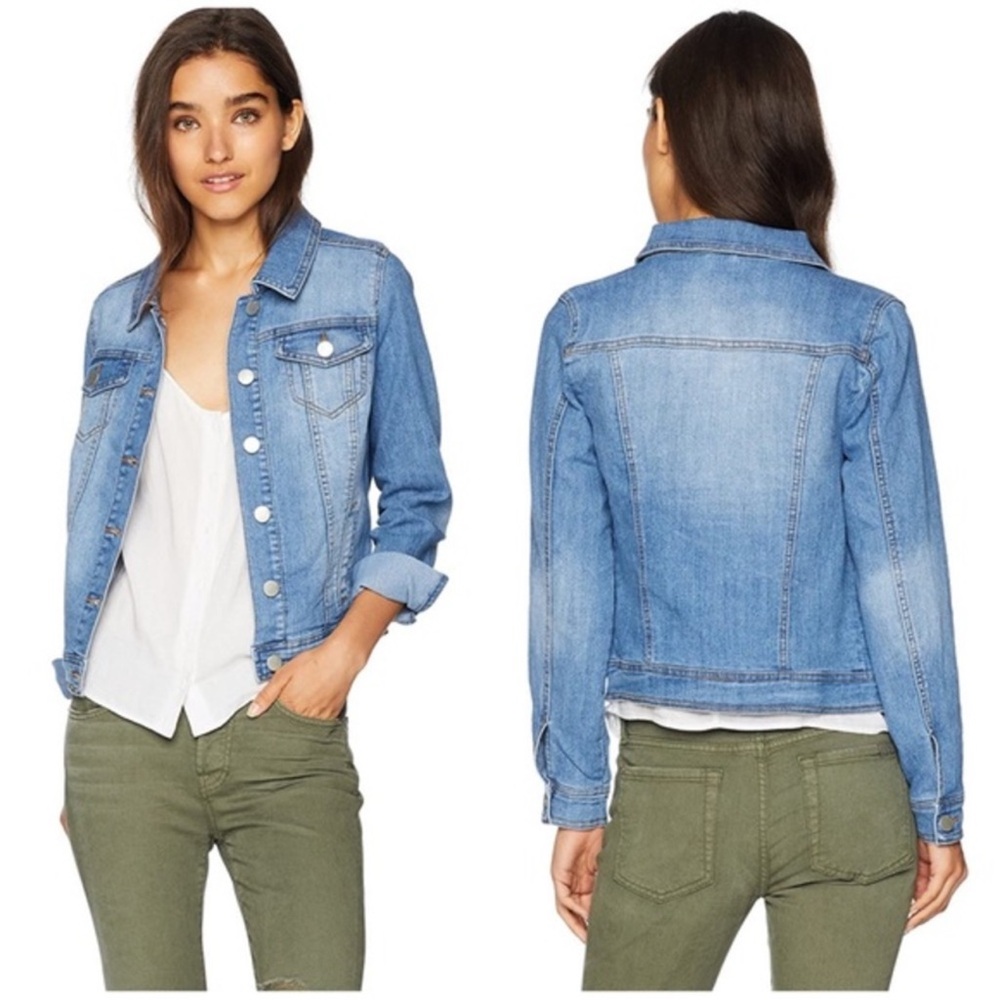 LAST 1! NWT! Dollhouse Denim Button Down Long Sleeve Jean Jacket
